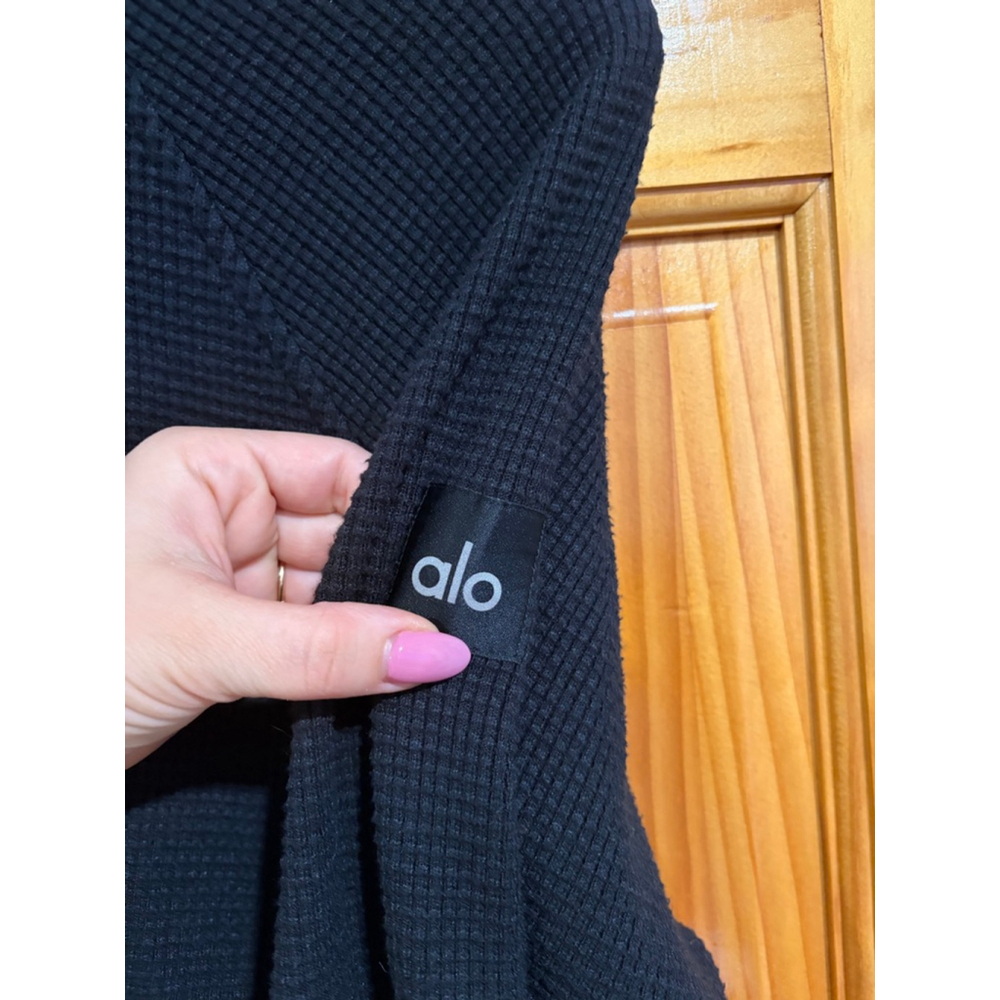 Alo Yoga Waffle Knit Mock Neck Pullover Black Cropped Athleisure XS Cozy Minimal - Picture 2 of 7